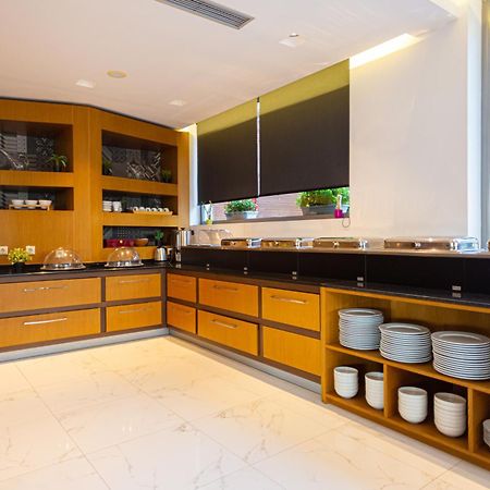 Andon Lapa Hotel & Spa Sarandë エクステリア 写真