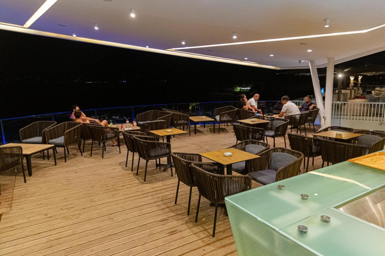 Andon Lapa Hotel & Spa Sarandë エクステリア 写真