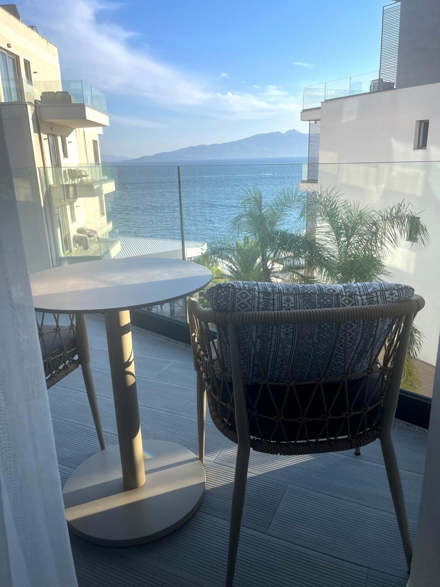 Andon Lapa Hotel & Spa Sarandë エクステリア 写真