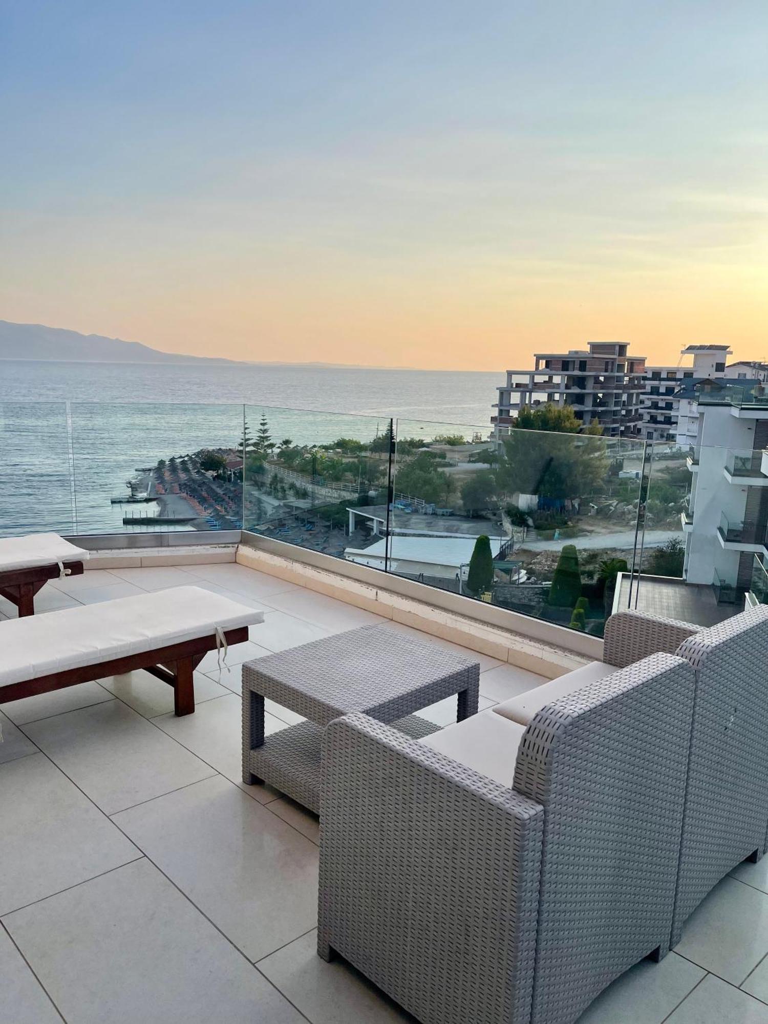 Andon Lapa Hotel & Spa Sarandë エクステリア 写真