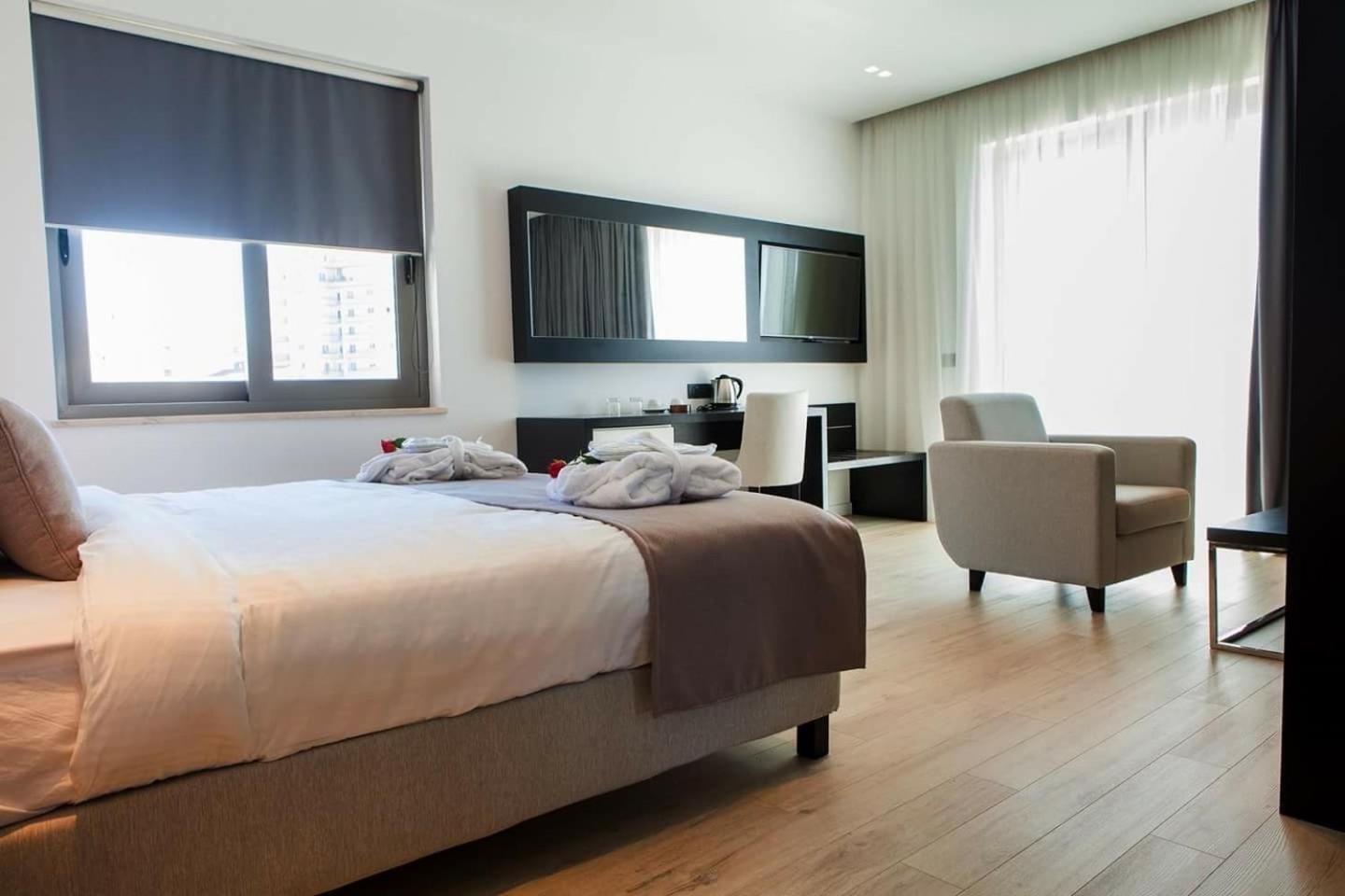 Andon Lapa Hotel & Spa Sarandë エクステリア 写真