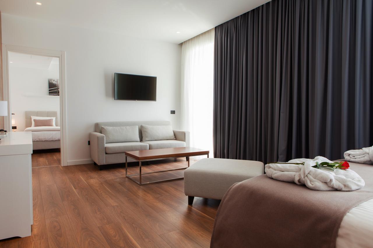 Andon Lapa Hotel & Spa Sarandë エクステリア 写真